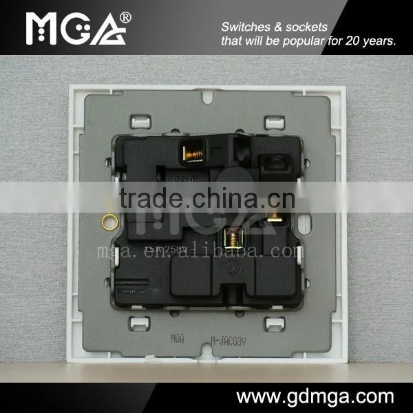 switched socket outlet / wall socket 220V / electrical socket South Africa