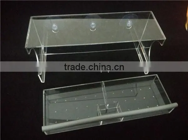 outdoor bird feeder house with bird feeder tray