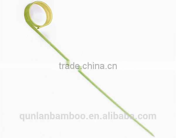 Disposable bamboo skewer with flower