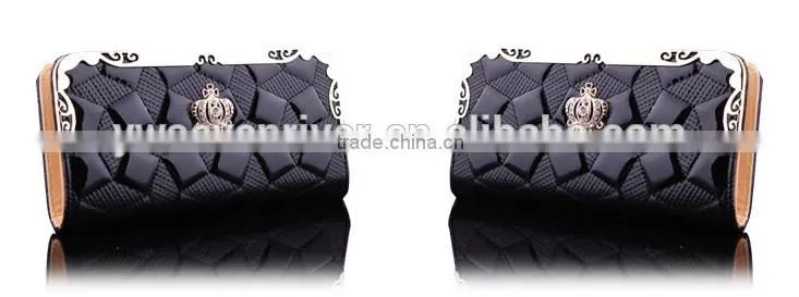 Europe Fashion Crown Emboss Women Patent Leather Wallet