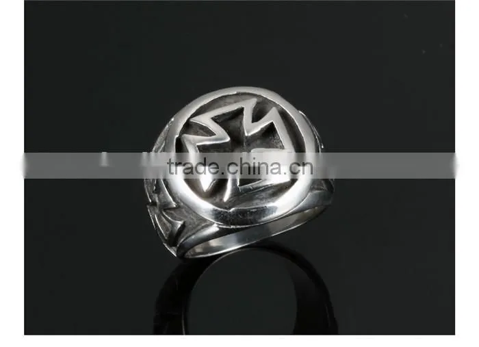 Wholesale jewelry stainless steel 2016 man criss- cross ring