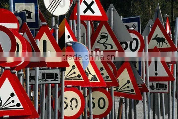 reflective road uk traffic signs plate, triangle warning portable traffic signs,solar flashing warning light sign