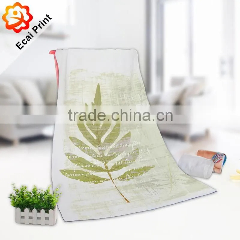 Hot sale creative microfibre dye printed hand towel with images