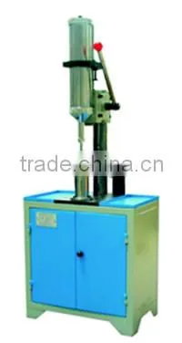 Roller oiler machine