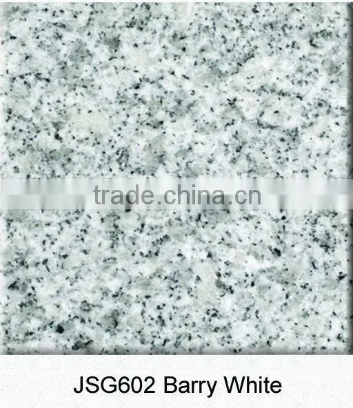 Outdoor flooring pebble stone in natural white granite