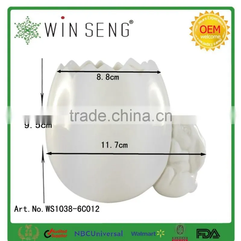 White Ceramic Rabbit design decorative ashtray