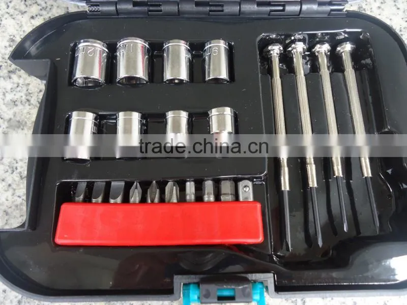 Promotional household DIY 25pcs hand tools set with flashlight torch