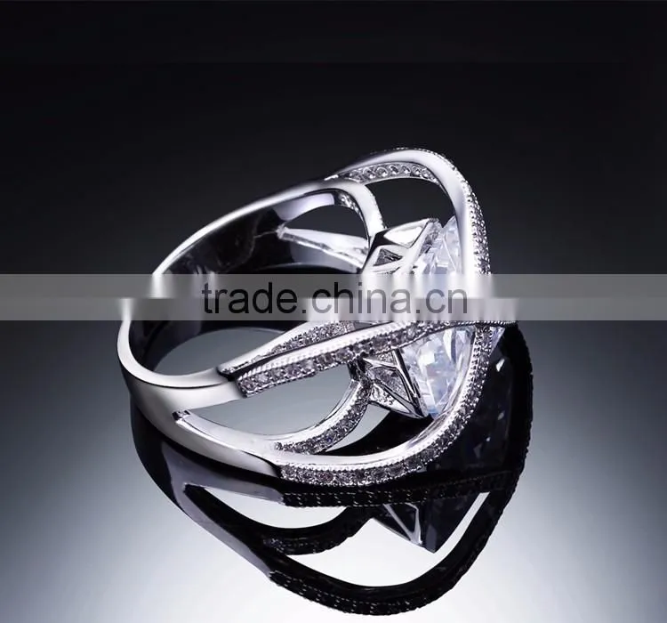 2016 Jewelry Ring Model Clear Zircon Stone Square Cross Shape Unique Design Ring