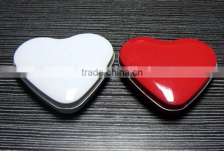 mini heart shape mint tin box