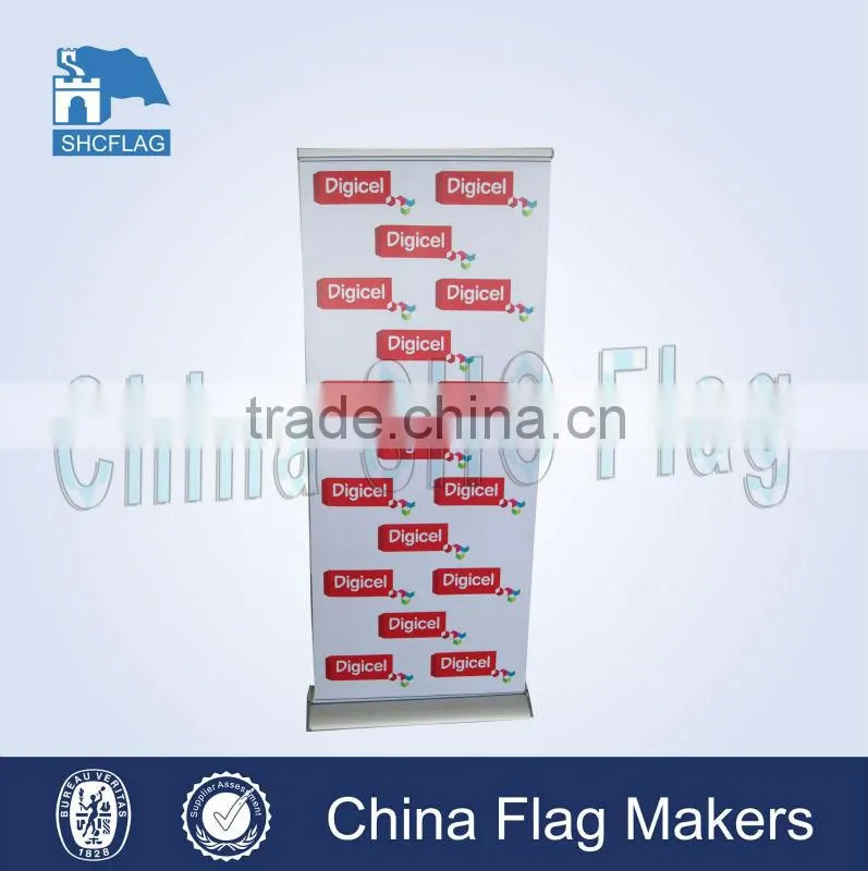Retractable roll up banner stand for advertising
