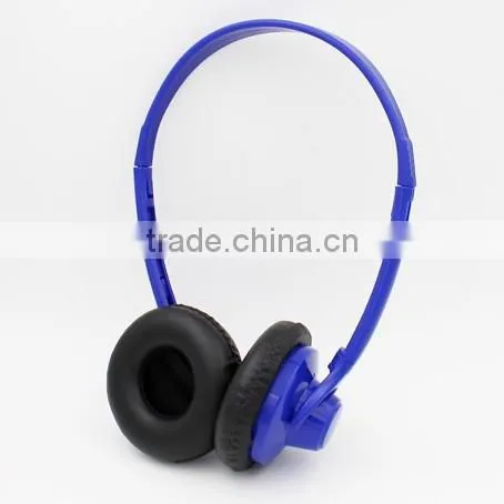 lightweight hot sale low price smartphone rotate headphone
