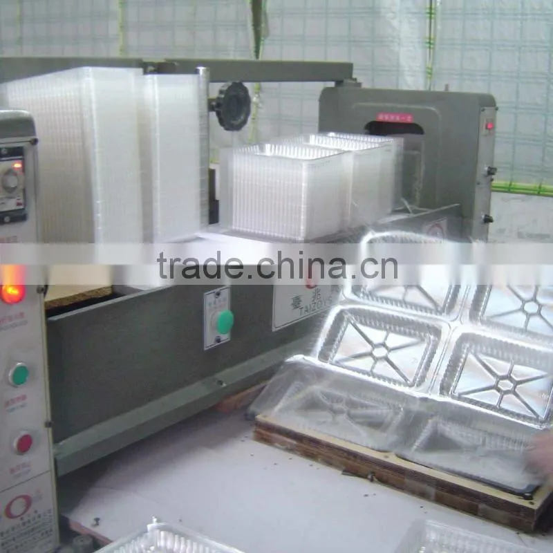 REOO easy-operated automatic plastic thermoforming machine high efficiecncy high capacity