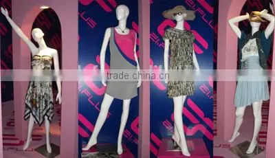 Shopwindow colthing fashion display model