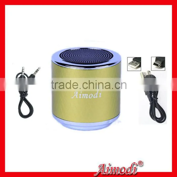 best promotional gift Miniion mini Portable speaker with fm radio