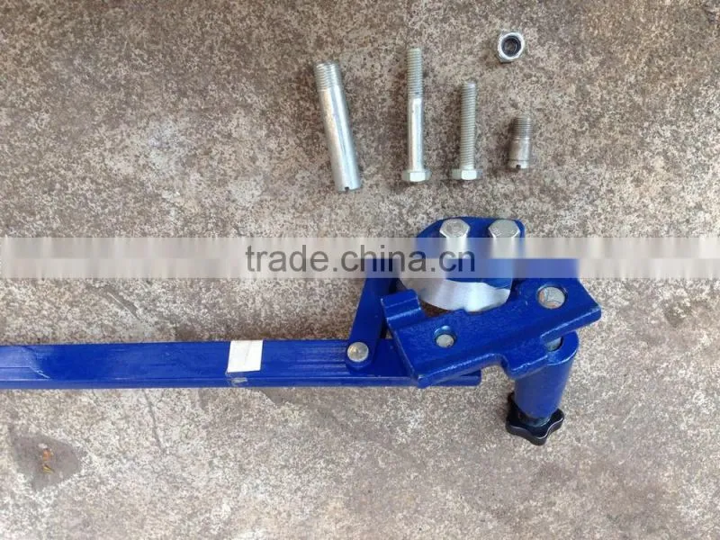 Forged steel labor-saving drum deheader with ergonomic handle for 30 to 55 gallon industrial steel drum