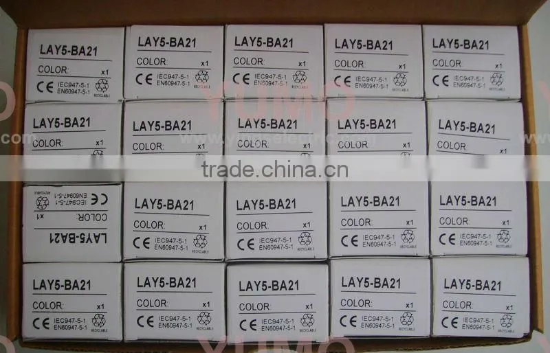LAY5-BA21 push button switch black