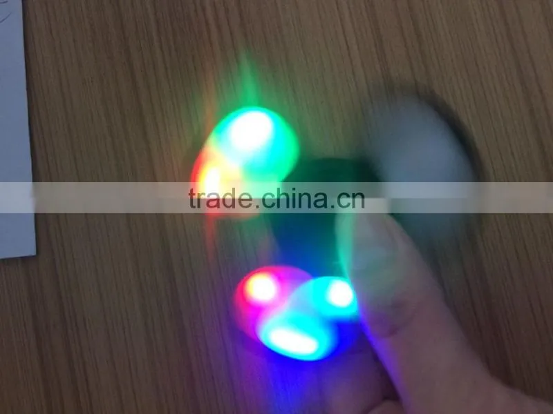 2017 New Finger EDC Hand Spinner alloy fidget spinner led flashing light