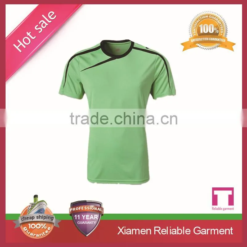 New arrival fashionable custom no logo black and white soccer jersey OEM