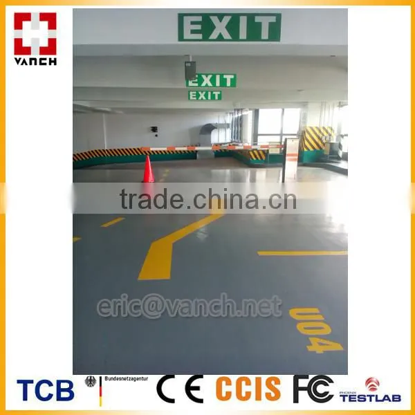 UHF RFID ear tag for cow tracking