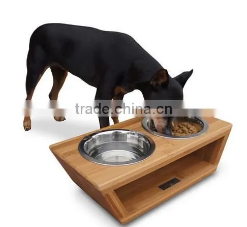 Bamboo Dog Diner Holder