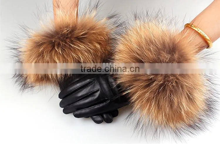 New 2016 Winter Fashion Raccoon Fur Short Design Women's Leather Gloves Thickening