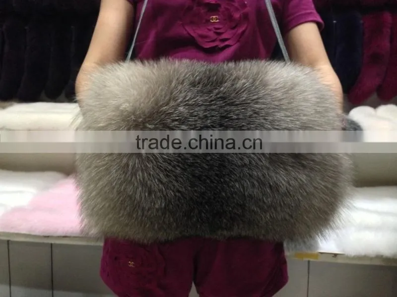 Stylish Raccoon Fur Handbag Silver Fox Fur Hand Warmer Animal Fur Purse And Wrist Warmer