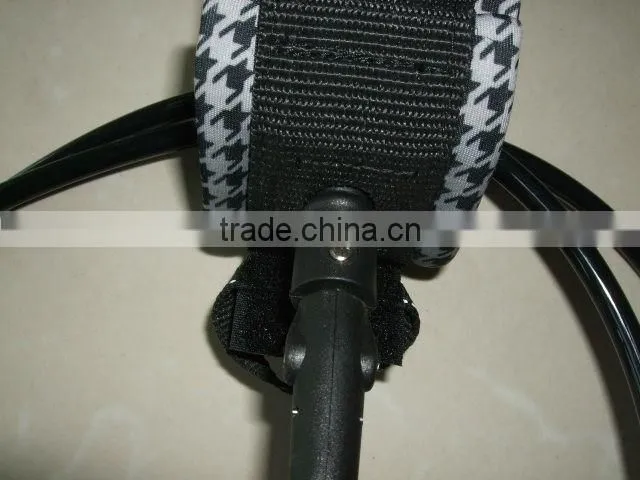 Surfboard surf leash