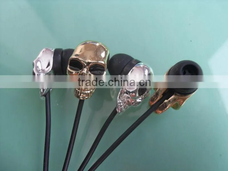 Fashional skull shape crystal earphones headsets metal earbuds