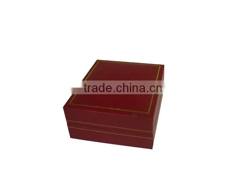 red cardboard Paper Jewelry Box