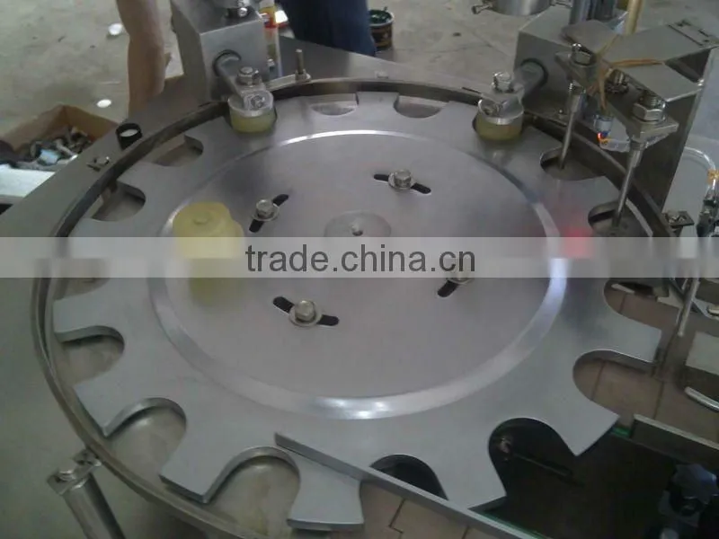 cap liner machine