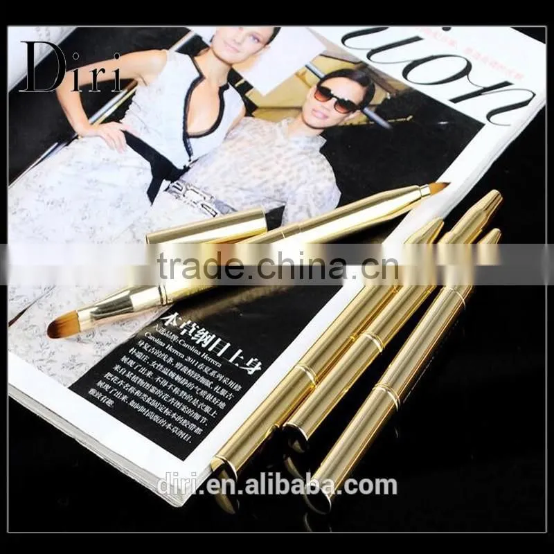 China Manufacturers Nylon Lips Makeup Brush with Clear Handle Lip Brush Used for Lipstick