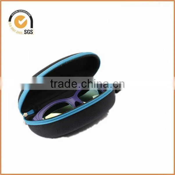 CQ-6970 hot sales protective case glass display case with the handle