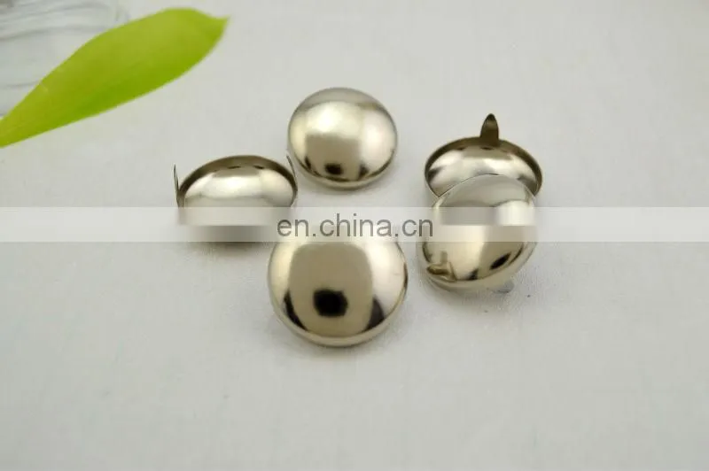 2014 New fashion 4 claw round stud for clothing