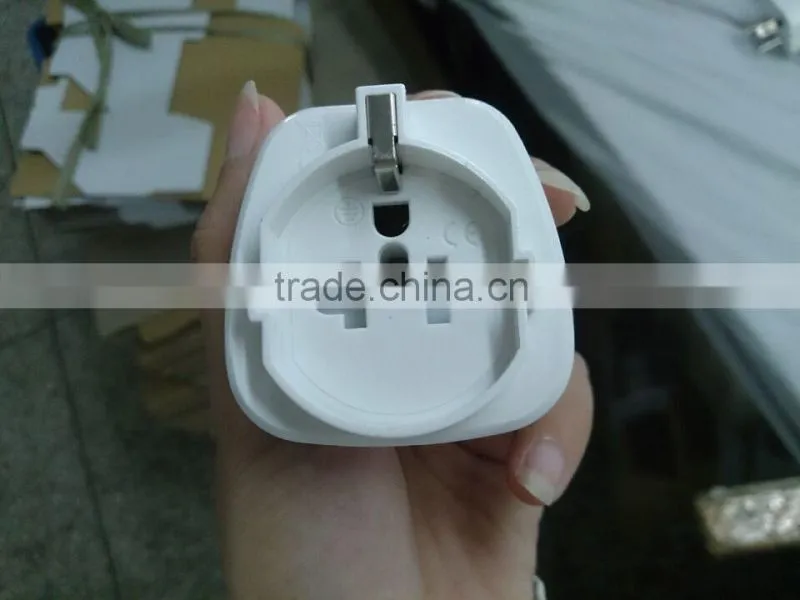 CE Certified Schuko Gemany to Malasia Plug Travel Adaptor