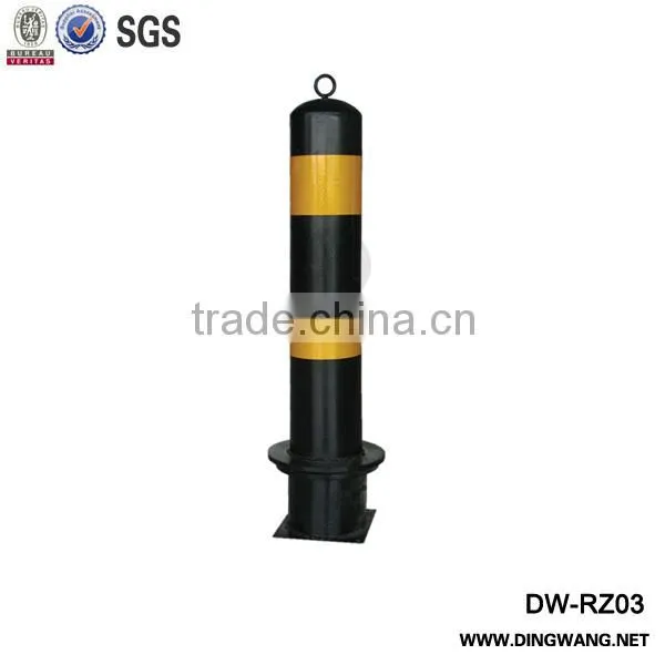 Movable and manual road barrier