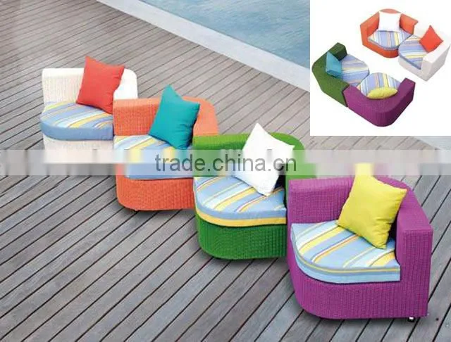 hot sale pe rattan garden table and chair
