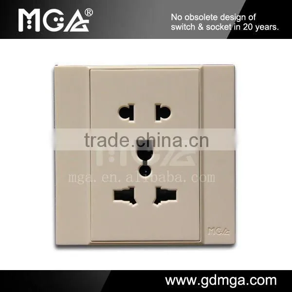 Q7L Series C05/13 L 13A multi socket