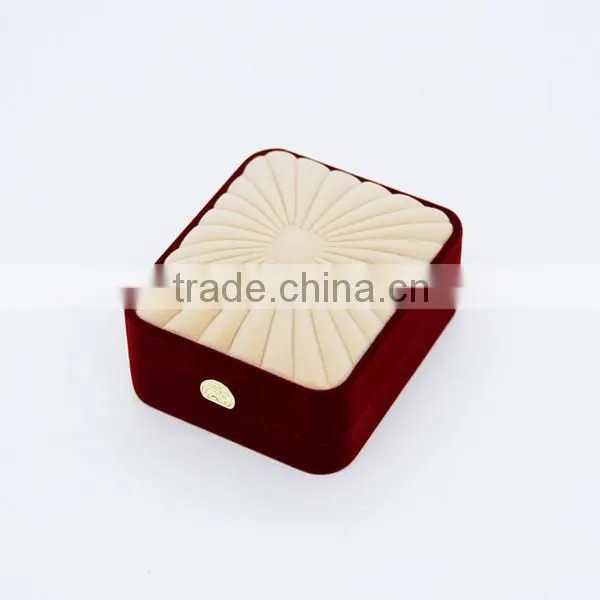 Velvet jewelry packaging box pendant boxes pendant packaging box