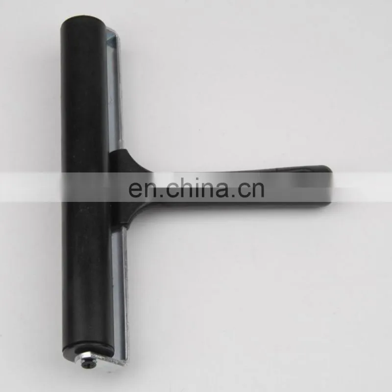 8" Plastic Handle Hard Rubber Brayer