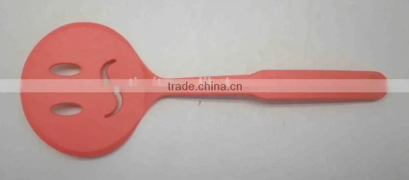 UNIQUE FUNTION HEAD NYLON KITCHEN TOOL WITH SHAPE DESIGN, SMILE DESIGN, HEART SHAPE