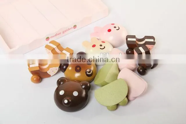 Wooden animal bread, kids kitchen toy for mother garden