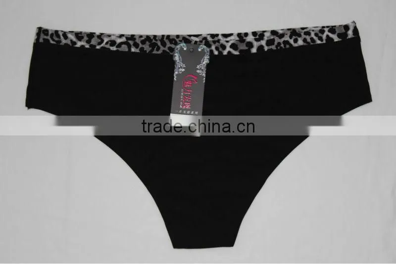 2014 Latest Design Seamless Bonded Thong Underwear Woman