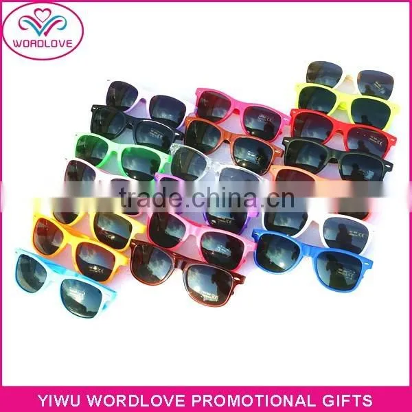 Wholesale Most Fashion Love Heart Shaped Plastic Sunglasses