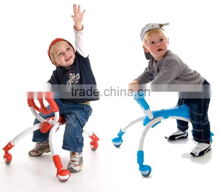 Children's smiling face four-wheel balanced walkers