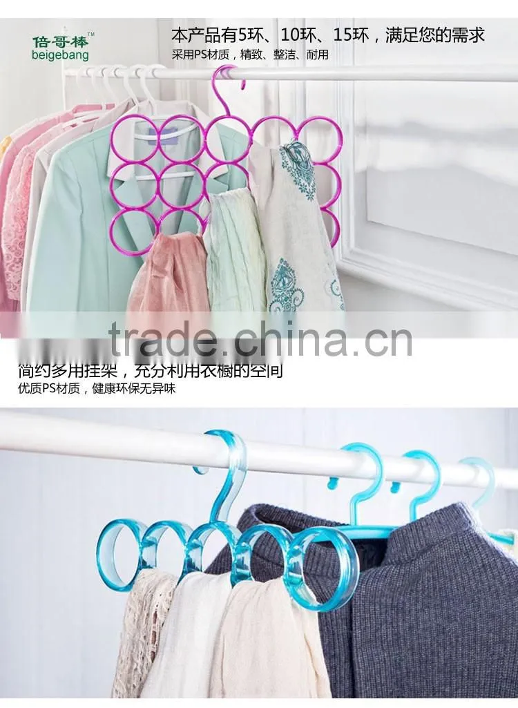 plastic cloth hanger