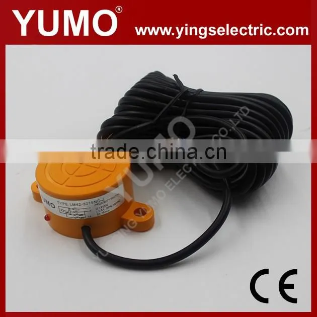 Proximity switchLM42-3015NC-J NON flush inductive proximity switch