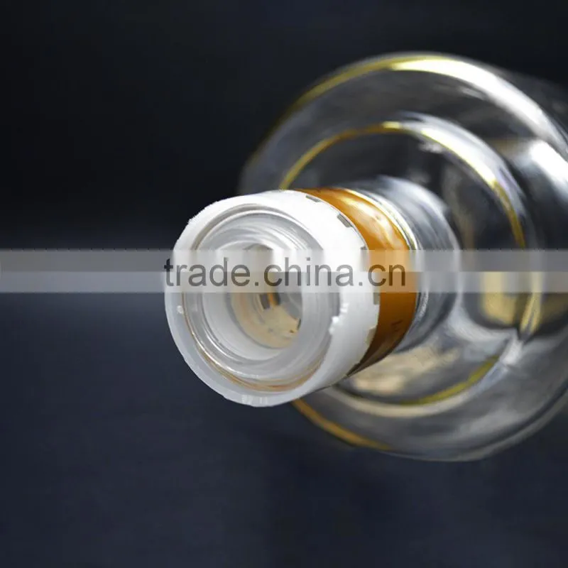 Wholesale hot sales clear whiskey glass bottle