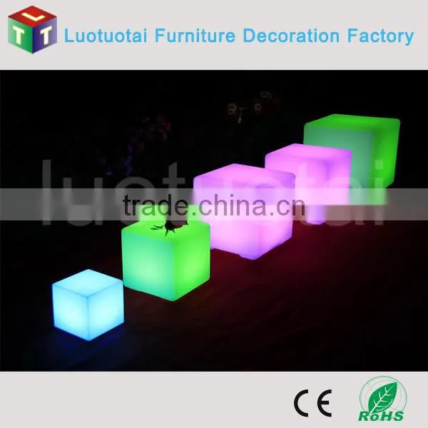 Manufacturer 20-80CM cube PE plastic chair with remote control 16 mix changeable colors