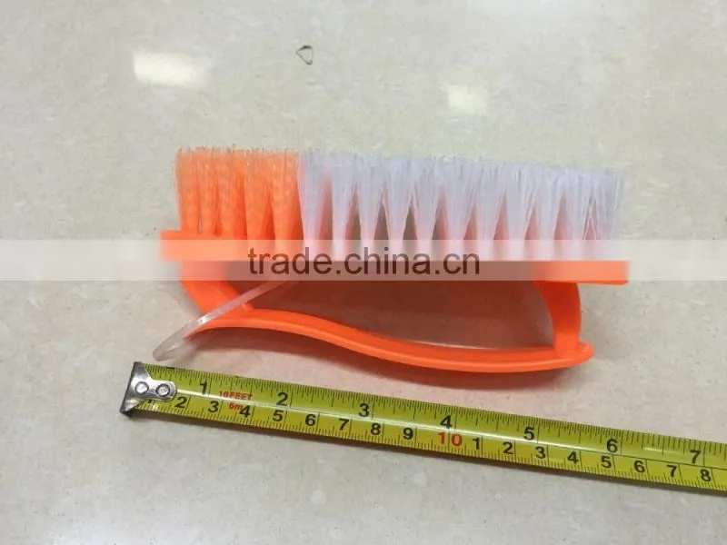 2015 high quality cheap price Plastic brush Clothes brush