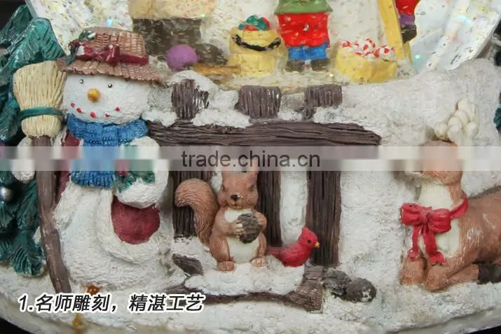 Resin Christmas Snow Globe Musical Snow Globe for Christmas Decoration